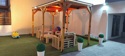 Light garden 2-bedroom lux house perfect for relaxing time