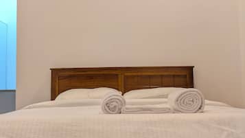 Habitación doble Deluxe | Escritorio, espacio para trabajar con laptop y wifi gratis