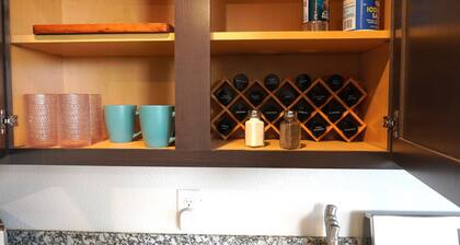 Room with Queen bed, Pets welcome