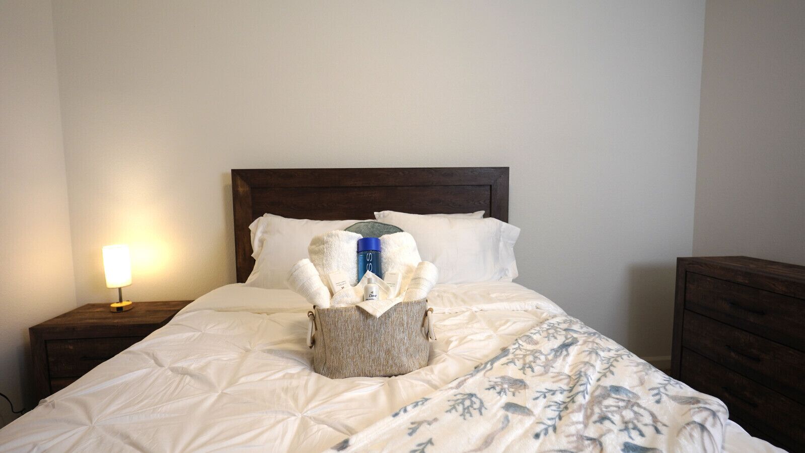 1 bedroom, desk, iron/ironing board, WiFi