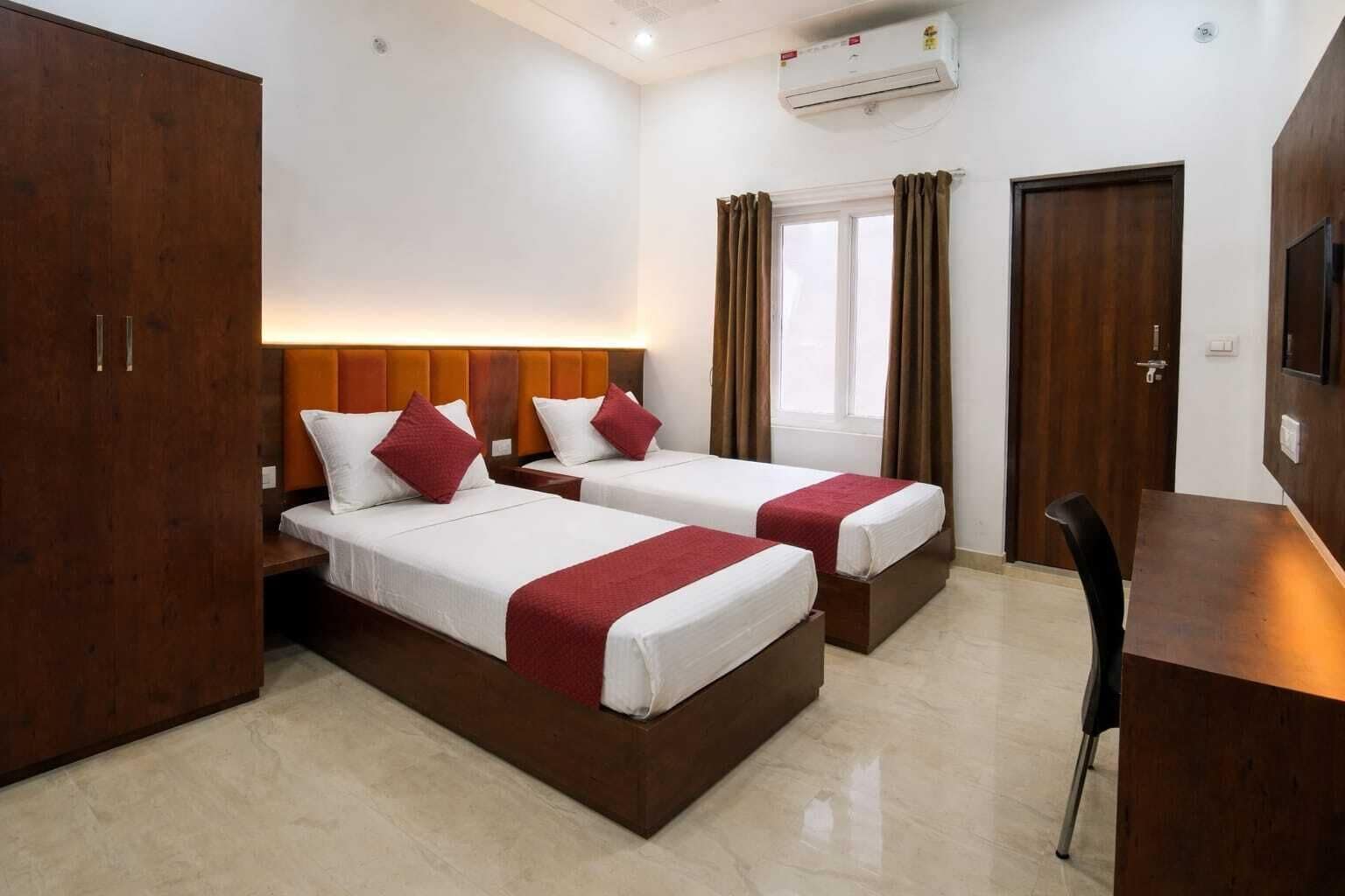 Shared Dormitory | Free WiFi