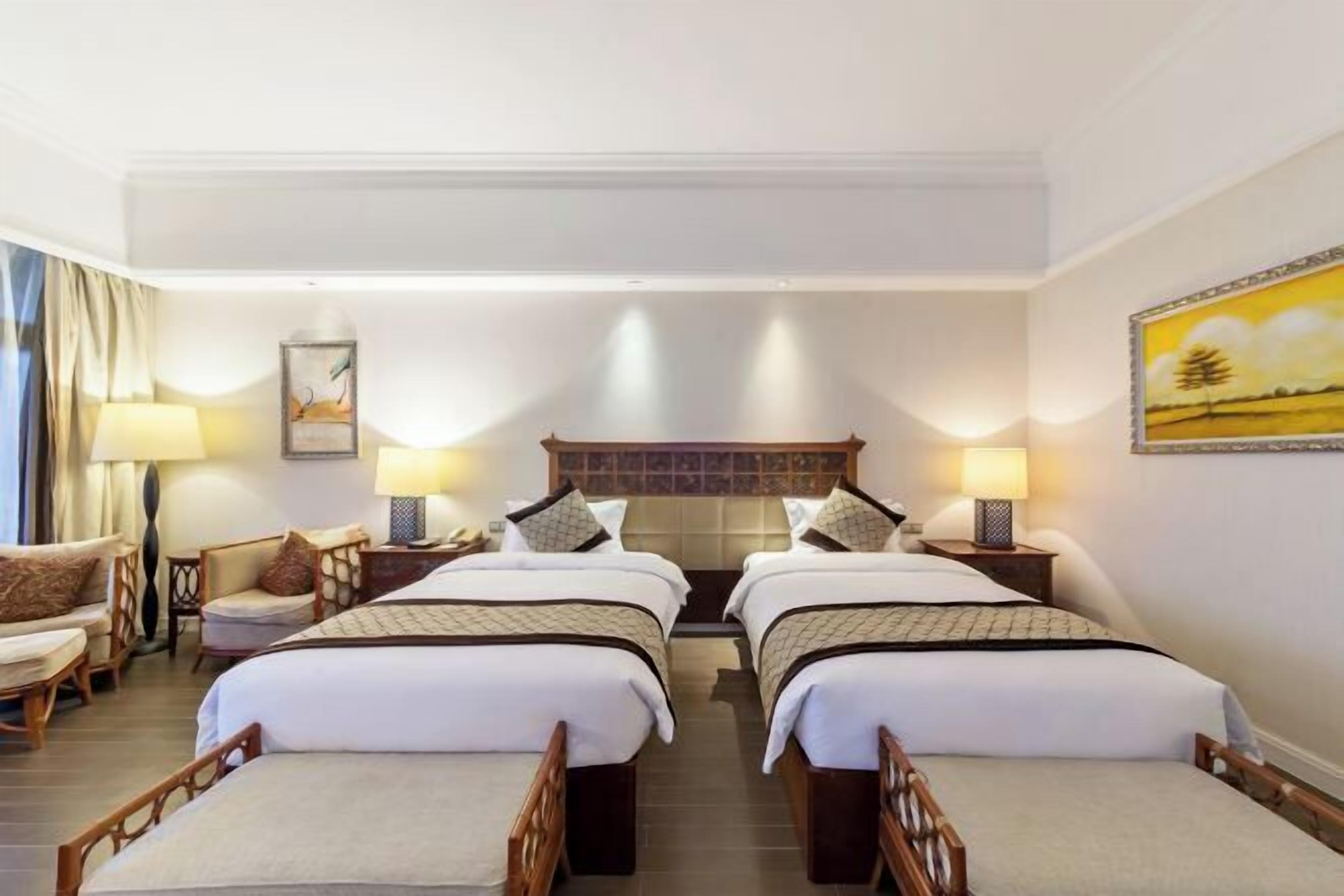 Escrivaninha, espaço de trabalho para notebook, Wi-Fi de cortesia