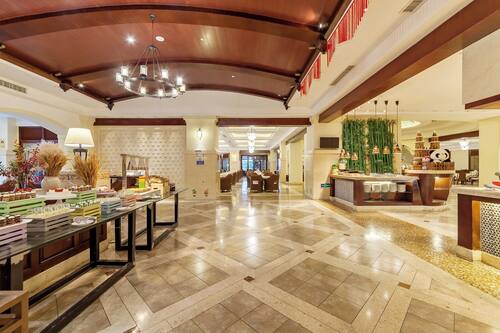 Daily buffet breakfast for a fee