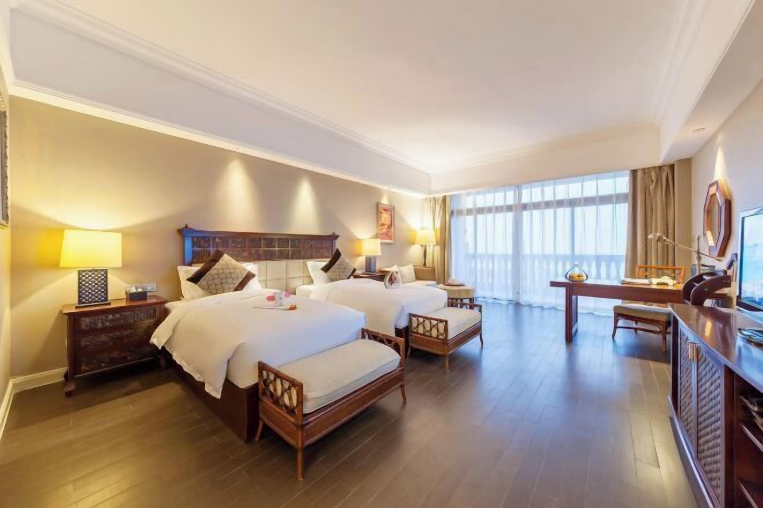 Escrivaninha, espaço de trabalho para notebook, Wi-Fi de cortesia