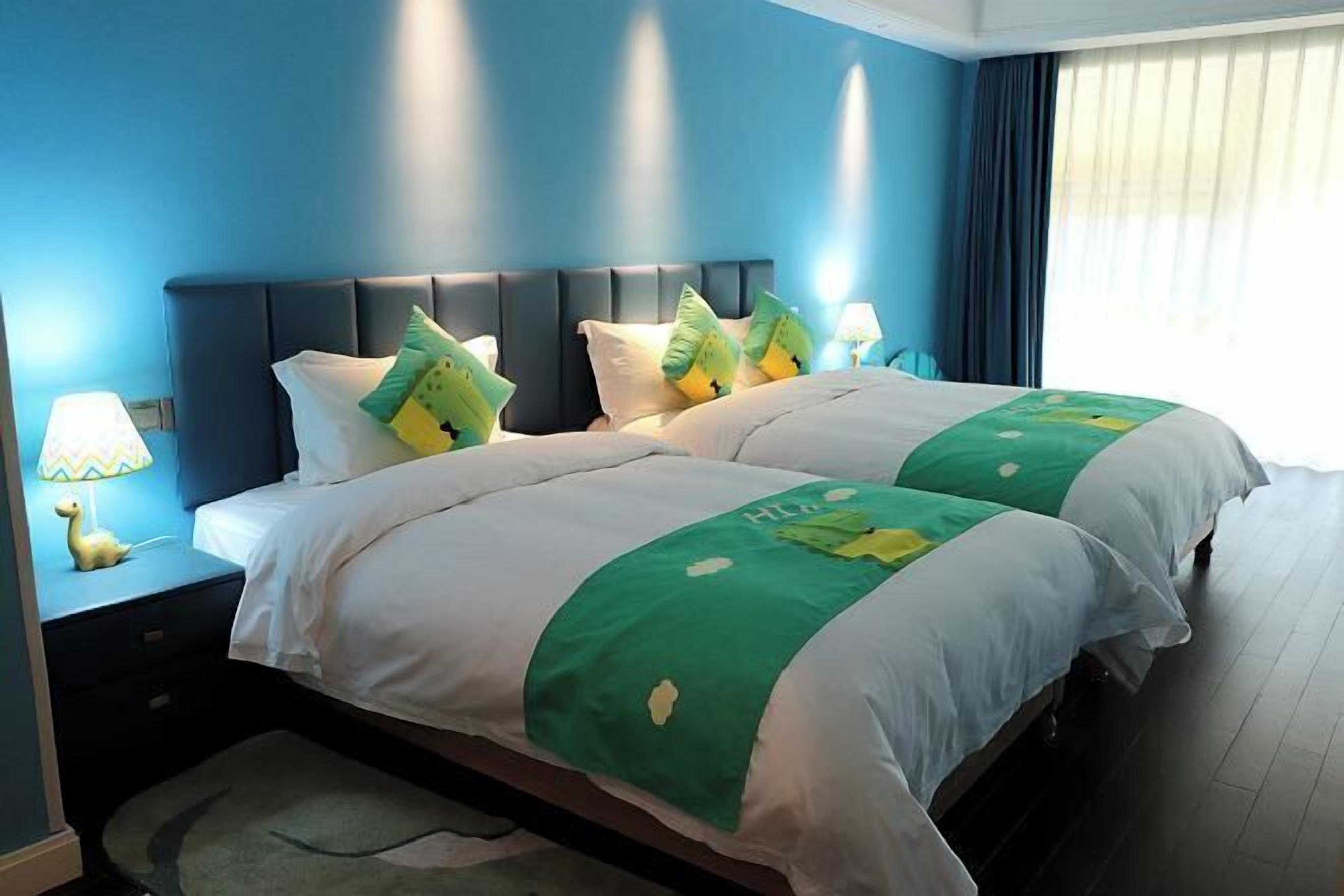 Escrivaninha, espaço de trabalho para notebook, Wi-Fi de cortesia