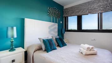 Fer et planche Ă repasser, accĂšs Internet, draps fournis