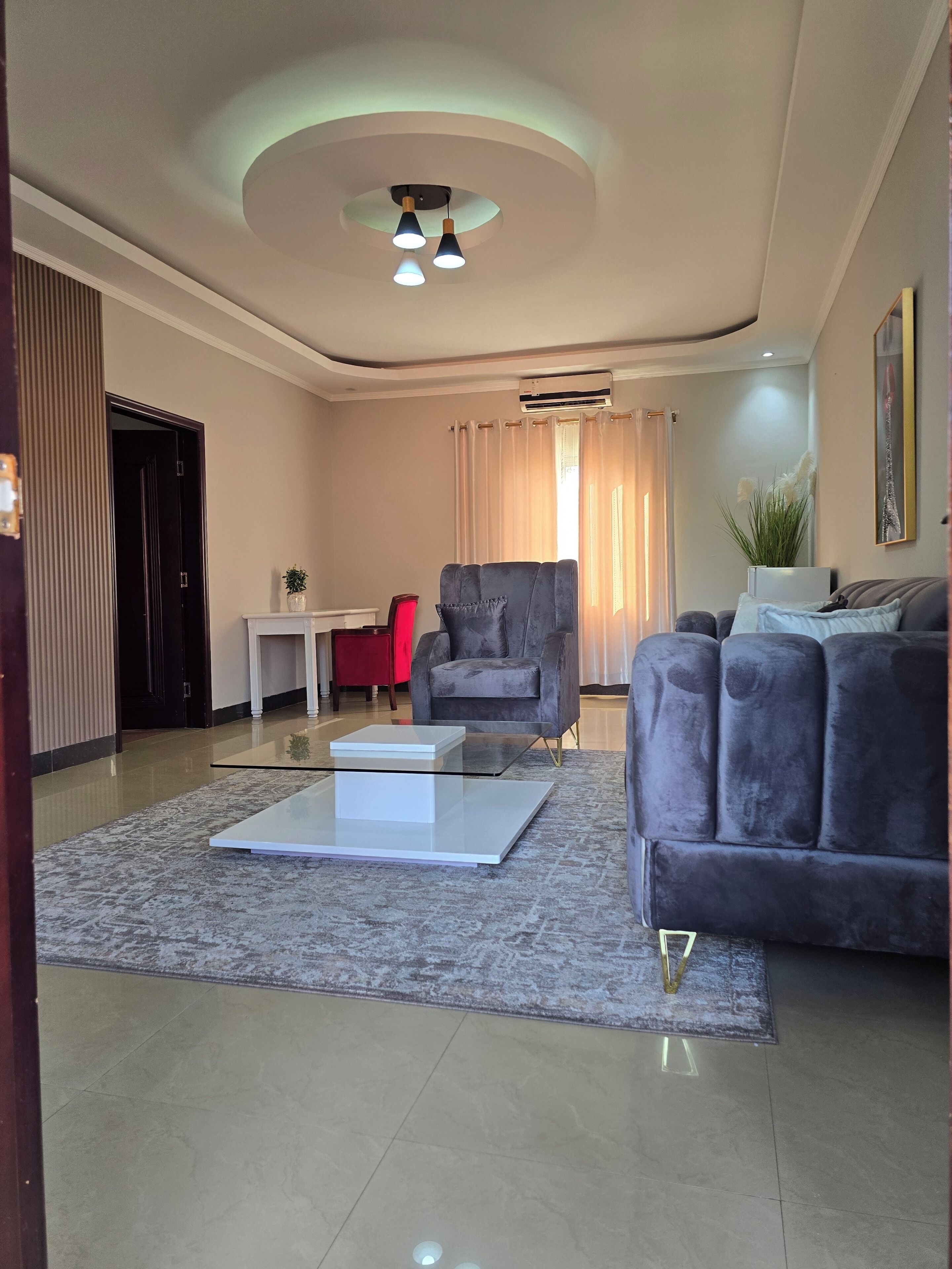 Executive Suite | In-room safe, laptop workspace