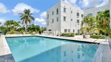 Estúdio, vista para a praia | Piscina | Piscina externa