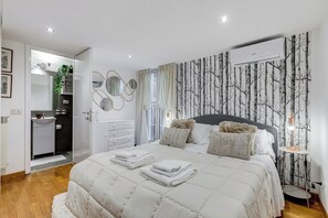 2 chambres, fer et planche à repasser, lit parapluie, Wi-Fi gratuit