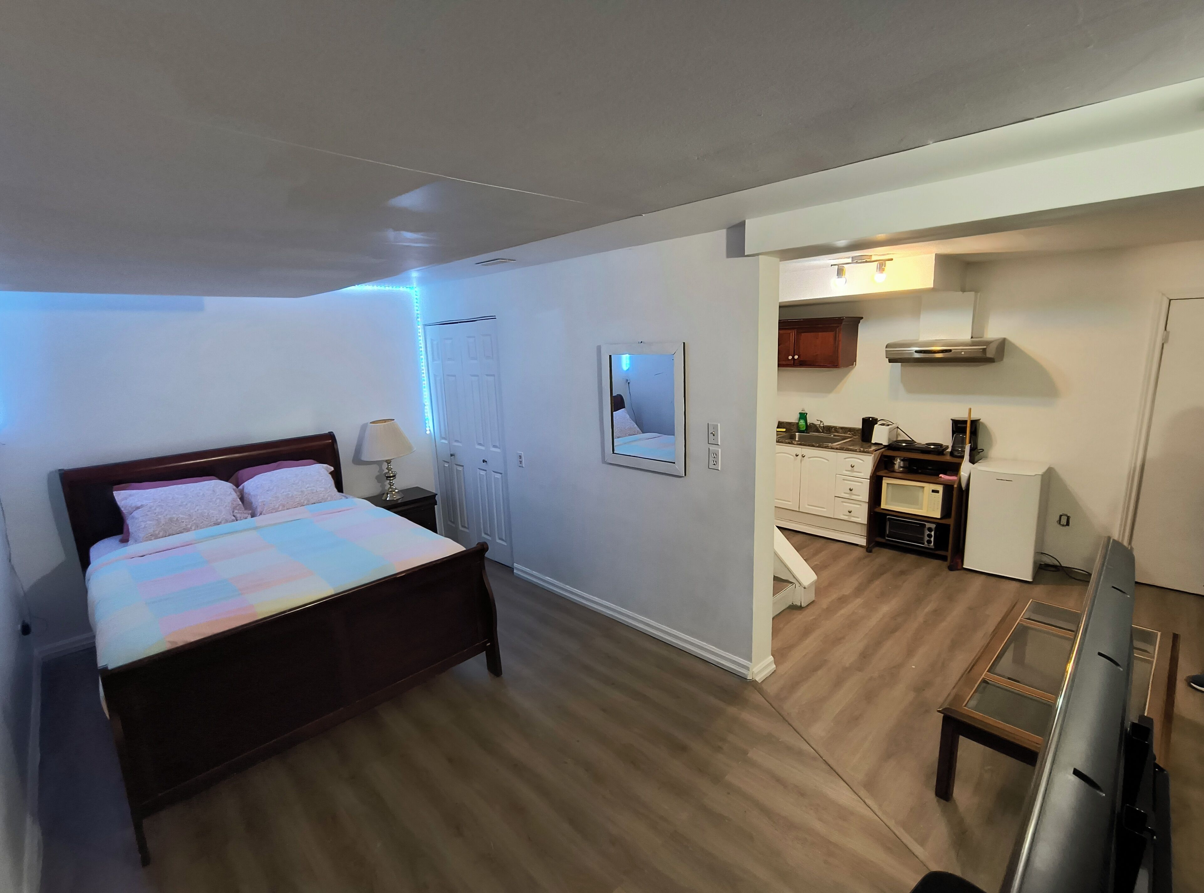 熨斗/熨衣板、WiFi、床单