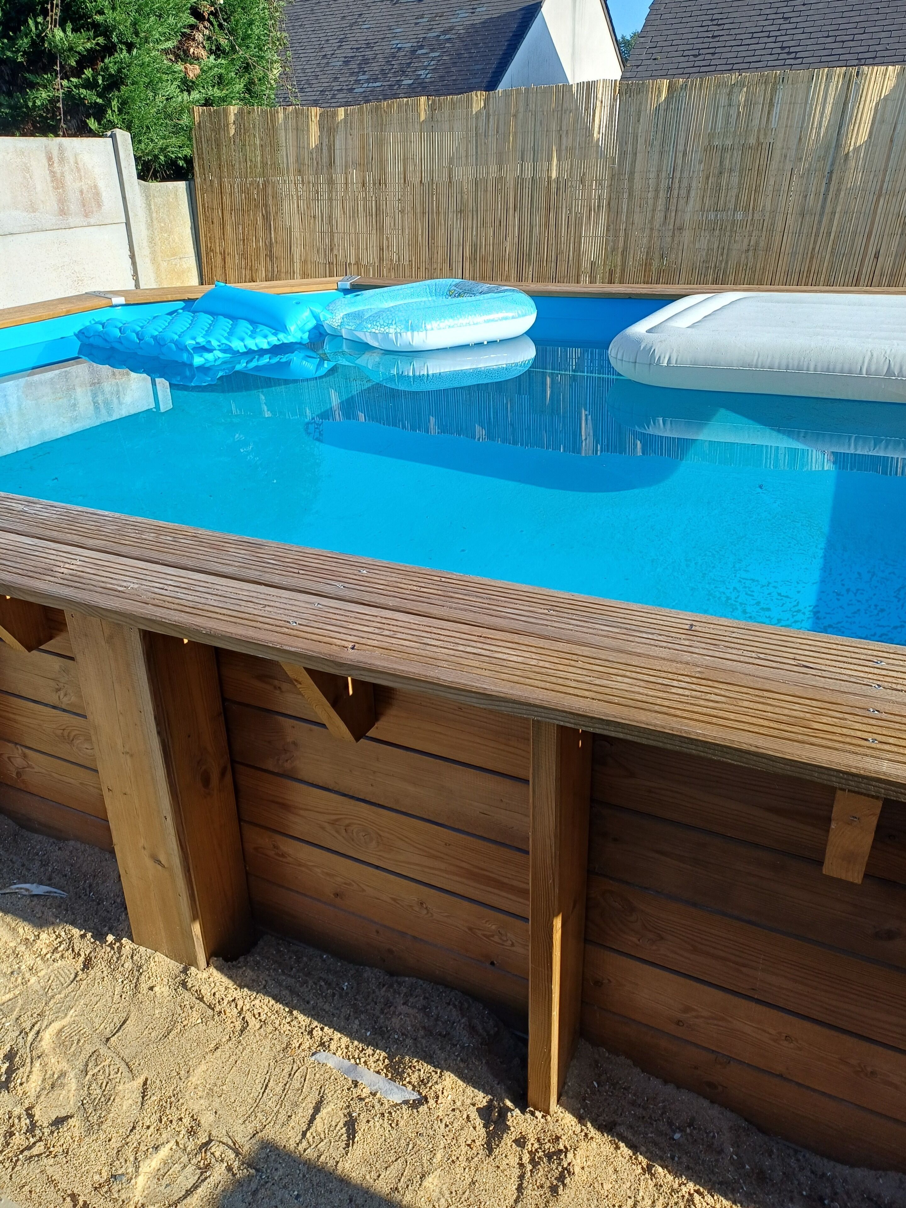 Utomhuspool