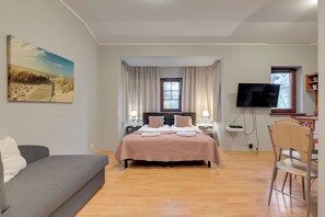 Comfort Studio | Iron/ironing board, free WiFi - Zacisze Centrum  by Grand Apartments (Sopot)