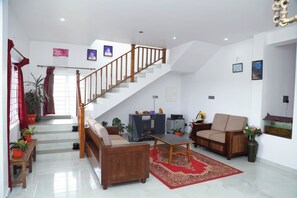 Free WiFi - Serene Grandeur (Arakkambai Village)