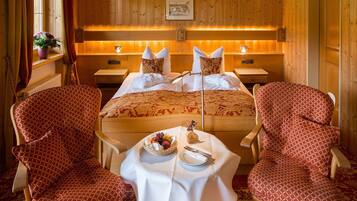 Comfort Double Room, Garden View | Desk, laptop workspace, blackout drapes, free WiFi