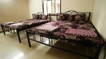 Deluxe Double Room | Egyptian cotton sheets, premium bedding, memory foam beds, desk