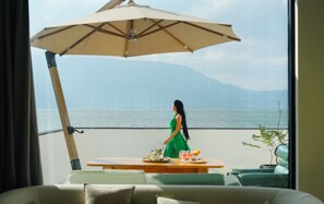 Superior-Suite, Terrasse, Meerblick | Terrasse/Patio