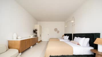 高级双床房, 露台, 山景 | 迷你吧、特色装修、特色家居、遮光窗帘