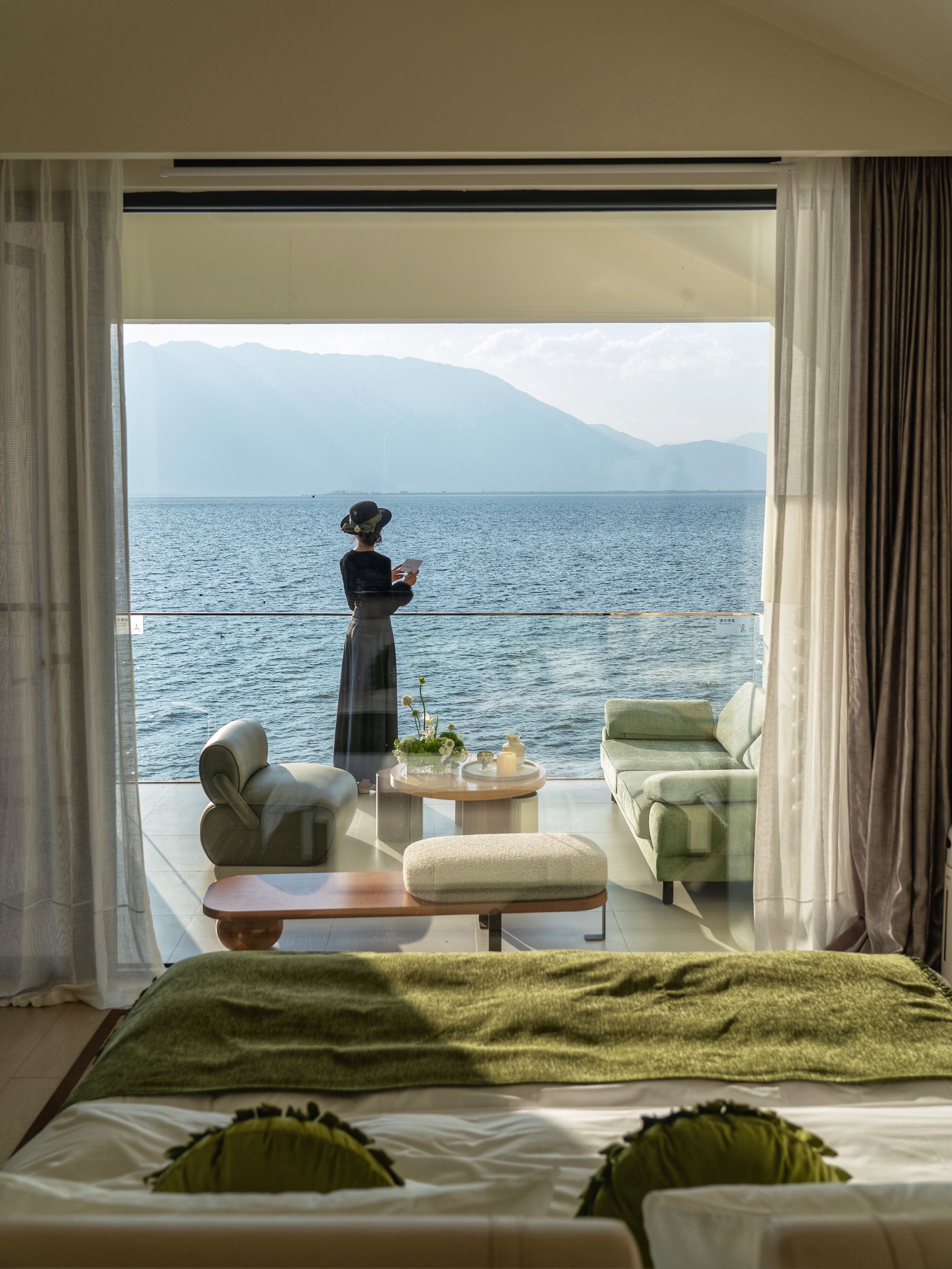 Senior tweepersoonskamer, patio, uitzicht op zee | Kameruitzicht