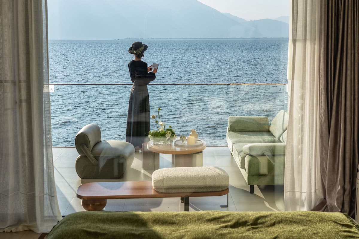 Senior tweepersoonskamer, patio, uitzicht op zee | Kameruitzicht