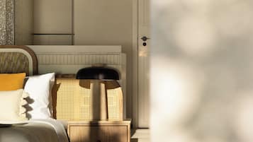 Minibar, individually decorated, individually furnished, blackout drapes