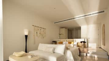 Signatur-dobbeltværelse - terrasse - havudsigt | Minibar, individuelt design, individuel indretning, mørklægningsgardiner