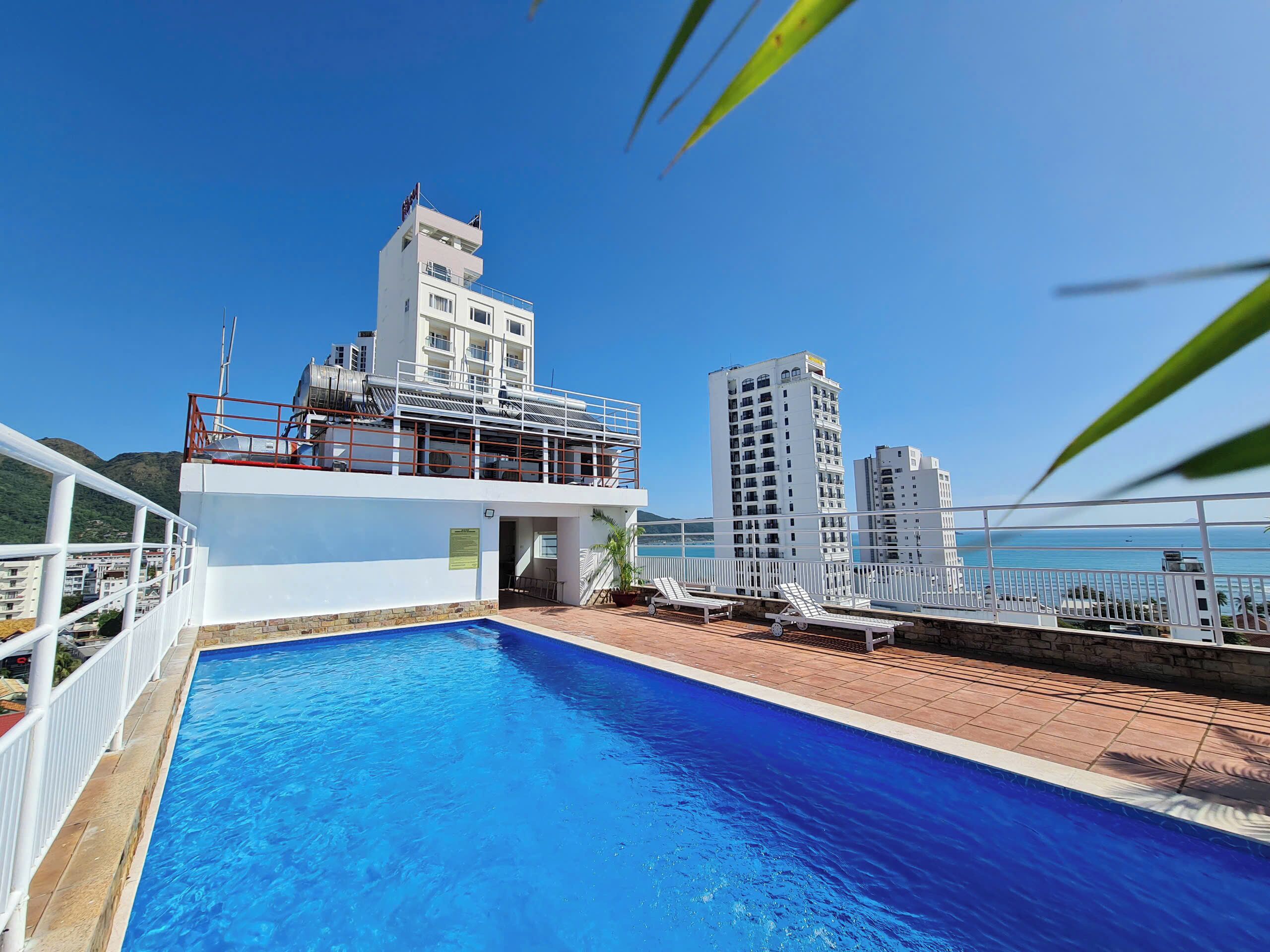 Kolam renang outdoor