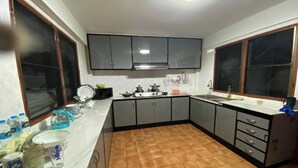 Bungalow, 4 chambres, accessible aux personnes à mobilité réduite, terrasse | Cuisine privée