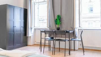 Basic Room | Iron/ironing board, free WiFi