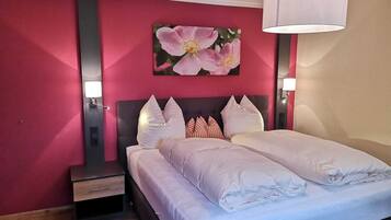 2 habitaciones, tabla de planchar con plancha, wifi y ropa de cama