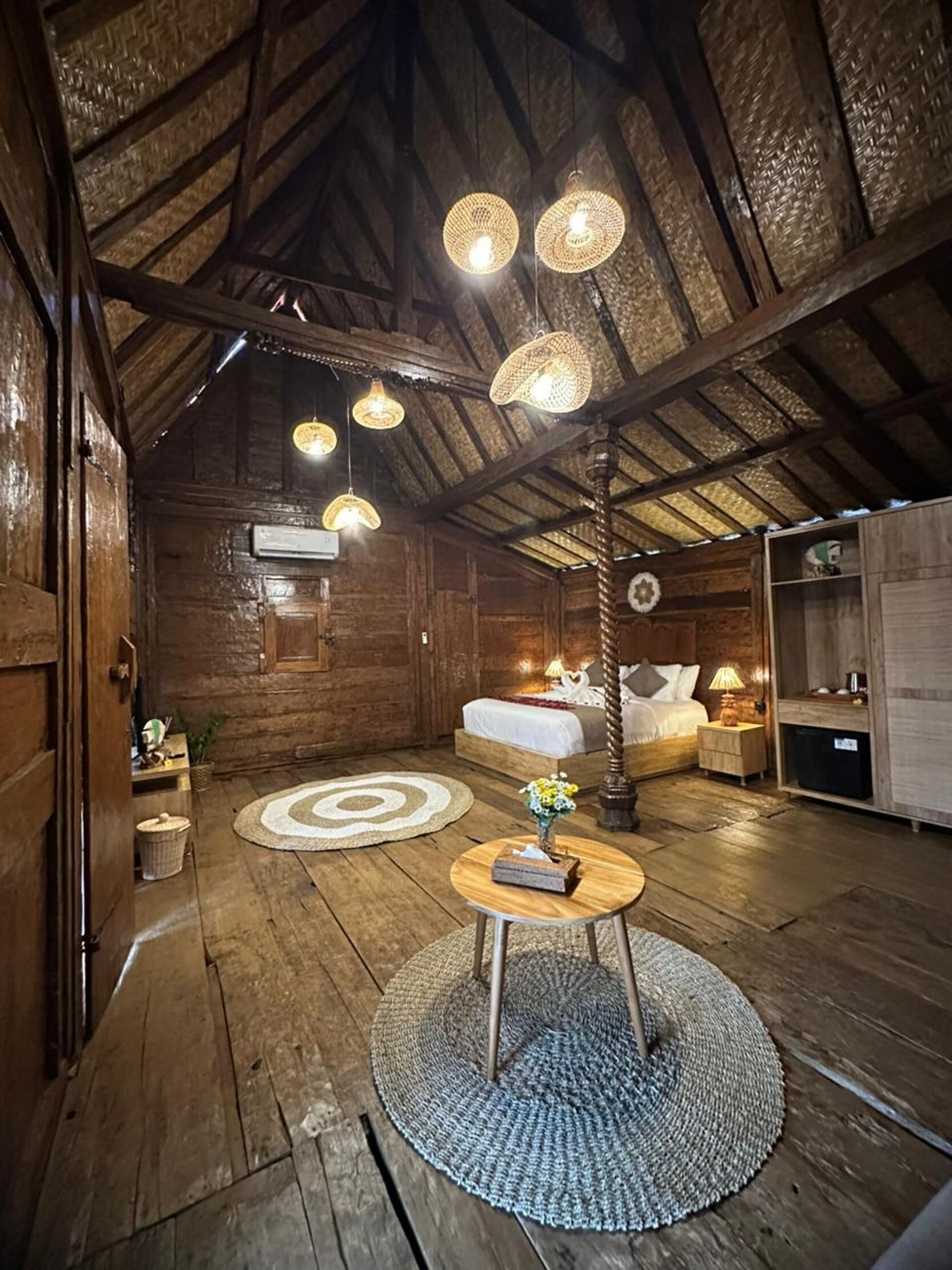 Villa, privat basseng, utsikt mot høyde | Skrivebord og wi-fi (inkludert)