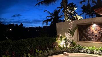 Vila, kolam renang pribadi, pemandangan kebun | Meja kerja dan Wi-Fi gratis