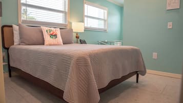 Iron/ironing board, Internet, bed sheets