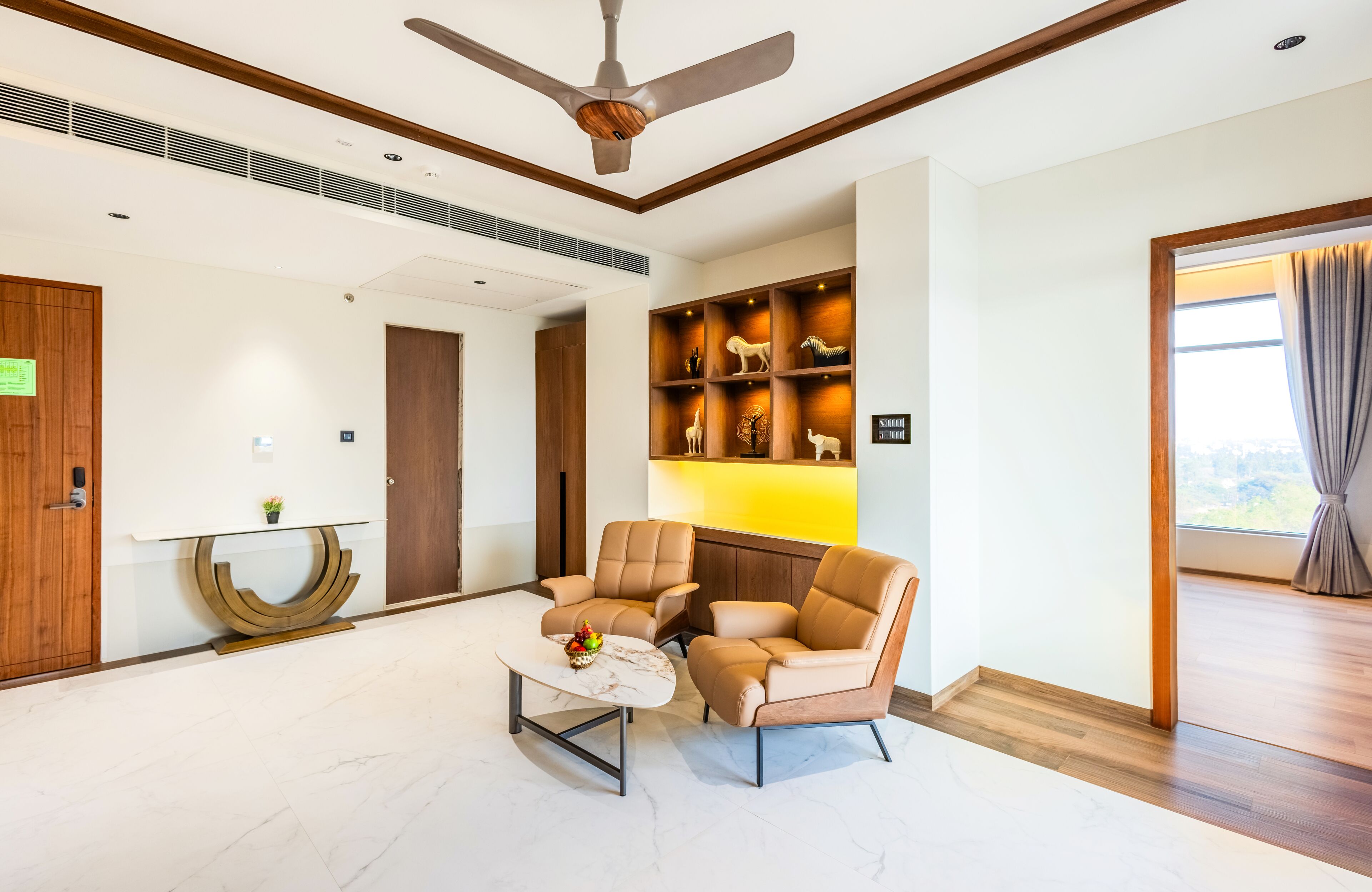 Premium Suite with Balcony | Living area