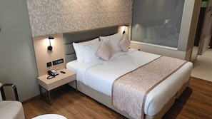 Schreibtisch, kostenloses WLAN