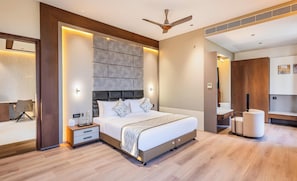 Suite Premium, balcón | Caja de seguridad en la habitación, escritorio y wifi gratis