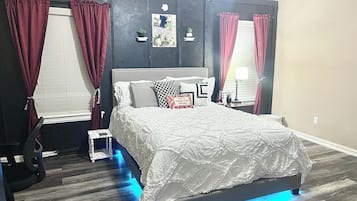 3 bedrooms, desk, free WiFi, bed sheets