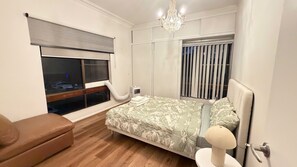 6 chambres, fer et planche à repasser, Wi-Fi, draps fournis