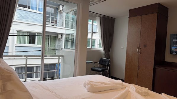 Standard Double Room | In-room safe, blackout drapes, free WiFi - One Houses (Patong)