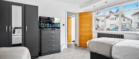 Strykejern/-brett, wi-fi og sengetøy