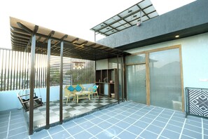 Terrace/patio - Cozy farm stay 10min. away from pushkar city centre luxury farm stay. Chill out! (Pushkar)