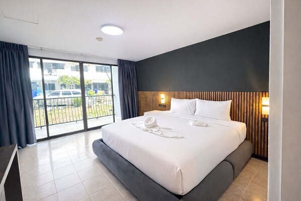 Superior Double Room, Balcony | Free WiFi - Karon House (Mueang Phuket District,)