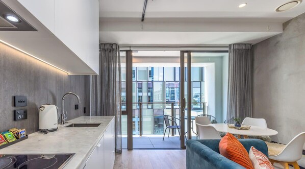 Interior - Urban 1BR with AC & Balcony in Auckland CBD (Central Auckland)