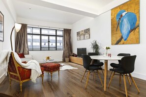 Interior - Character-Filled 2BR in the Historic Dilworth Building (Auckland Central)
