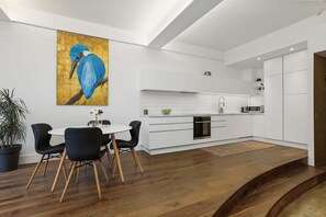 Dining - Character-Filled 2BR in the Historic Dilworth Building (Auckland Central)