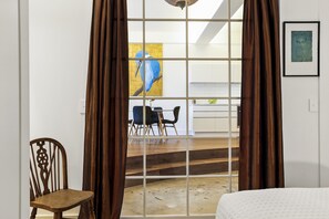 2 bedrooms, iron/ironing board, WiFi, bed sheets - Character-Filled 2BR in the Historic Dilworth Building (Auckland Central)