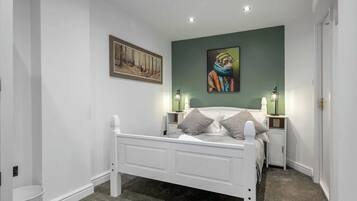 4 chambres, fer et planche Ă repasser, Wi-Fi gratuit