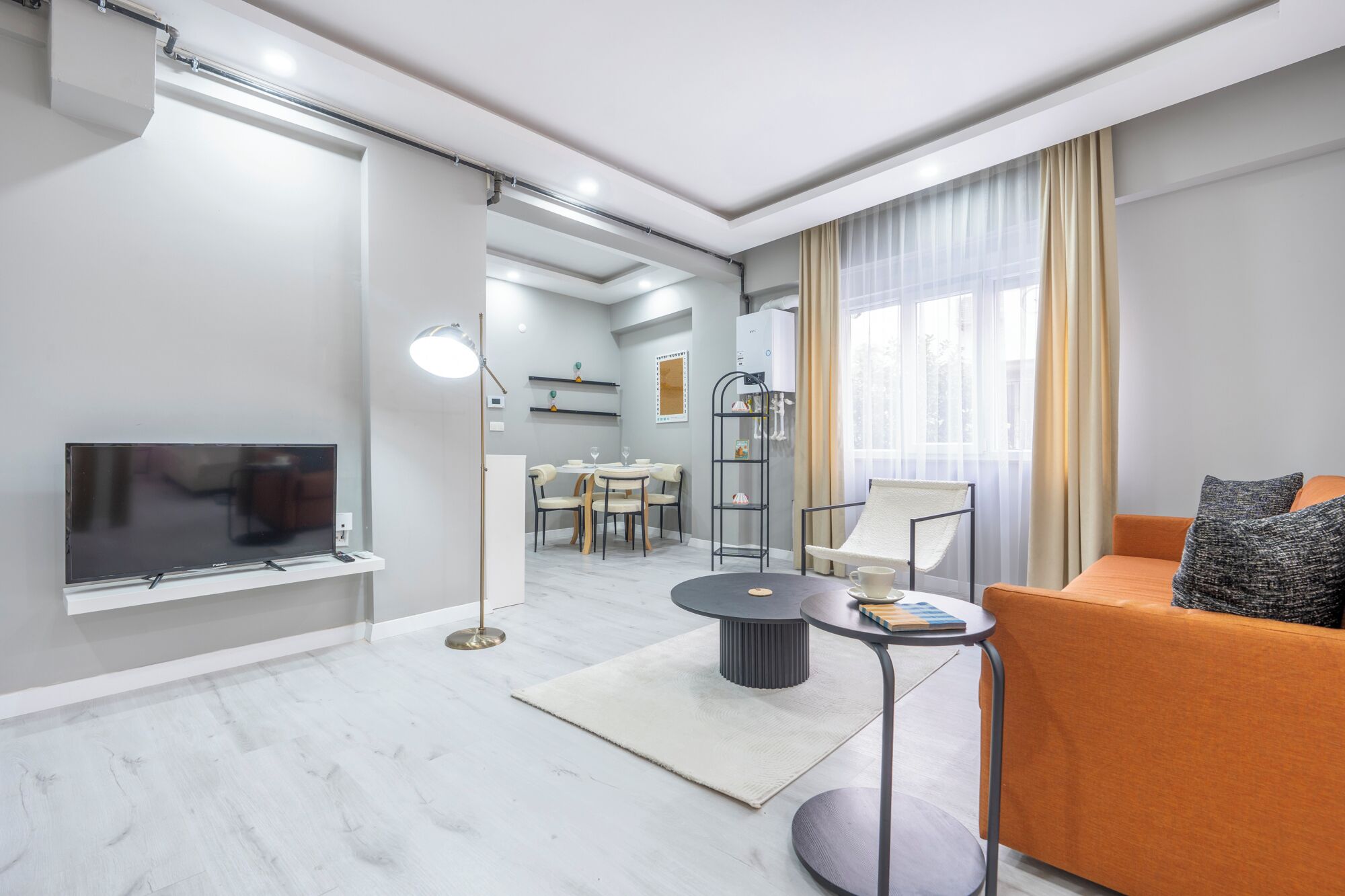 Comfort-Apartment, 1 Schlafzimmer, Haustiere gestattet | Schreibtisch, laptopgeeigneter Arbeitsplatz, Verdunkelungsvorhänge