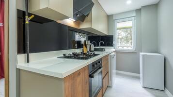 Comfort Condo, 1 Double Bed with Sofa bed, Kitchen | Private kitchen