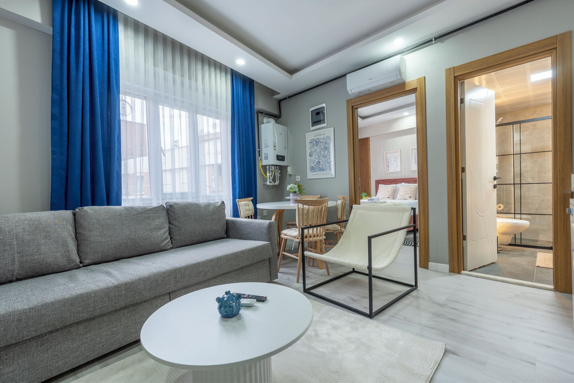 Classic Condo, 1 Double Bed with Sofa bed, Non Smoking, Private Bathroom | Desk, laptop workspace, blackout curtains, soundproofing