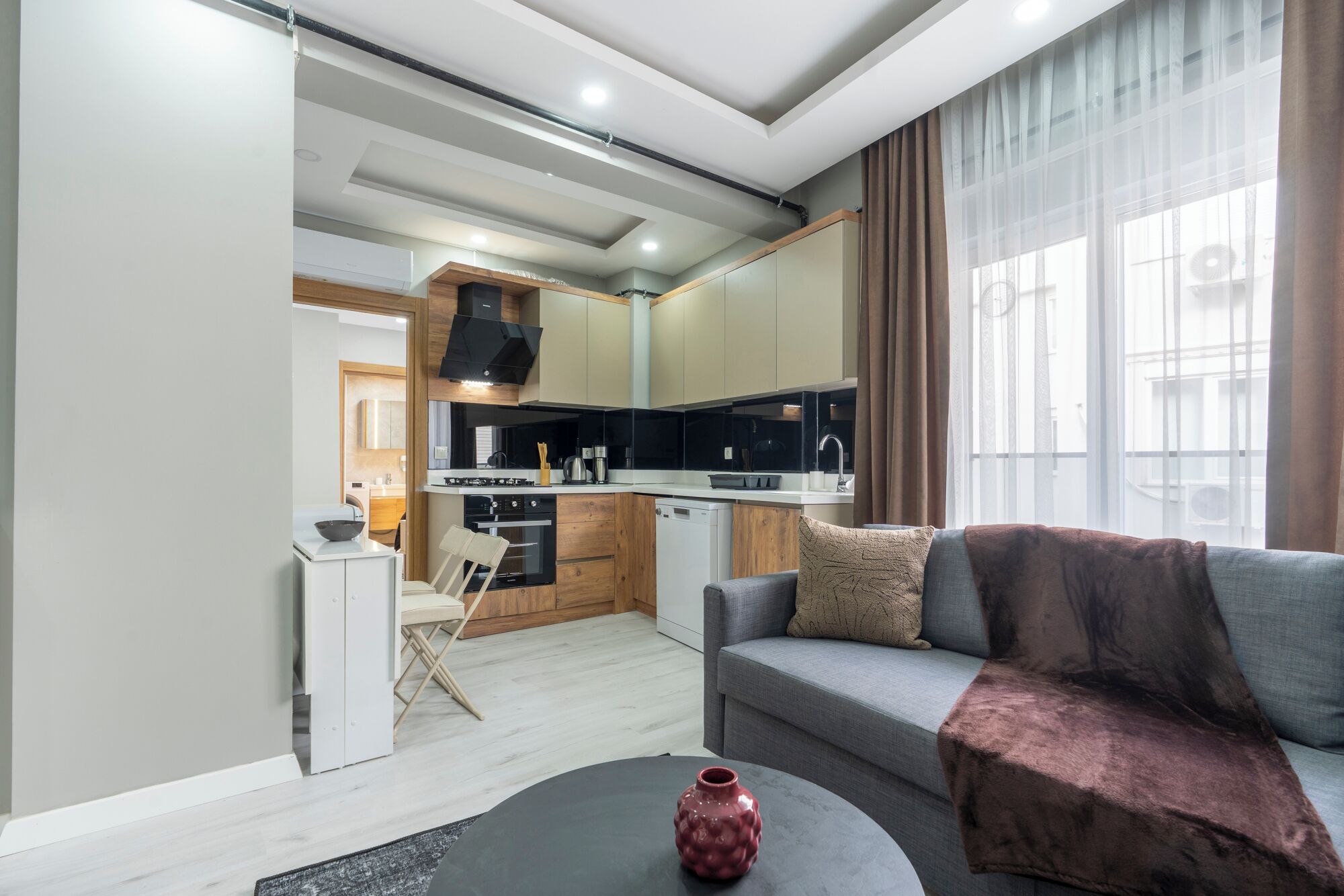 Standard-Apartment, 1 Schlafzimmer, Nichtraucher, Küche | Schreibtisch, laptopgeeigneter Arbeitsplatz, Verdunkelungsvorhänge